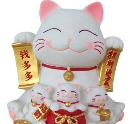 Maneki Neko Prosperity Figurine with Kittens